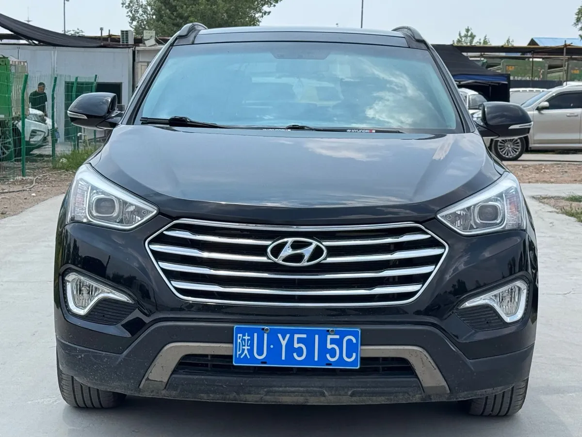 Hyundai ( ) 2013 3.0L 7 V