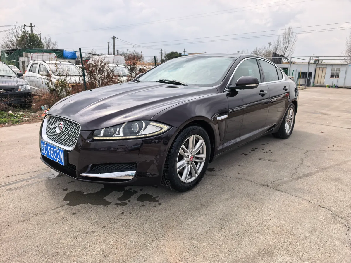 XF 2014 XF 2.0T