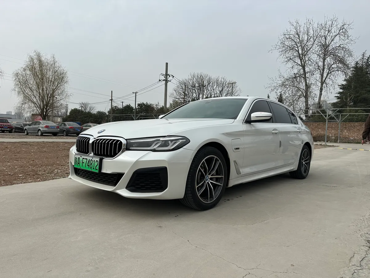 BMW 5 2022 535Le M