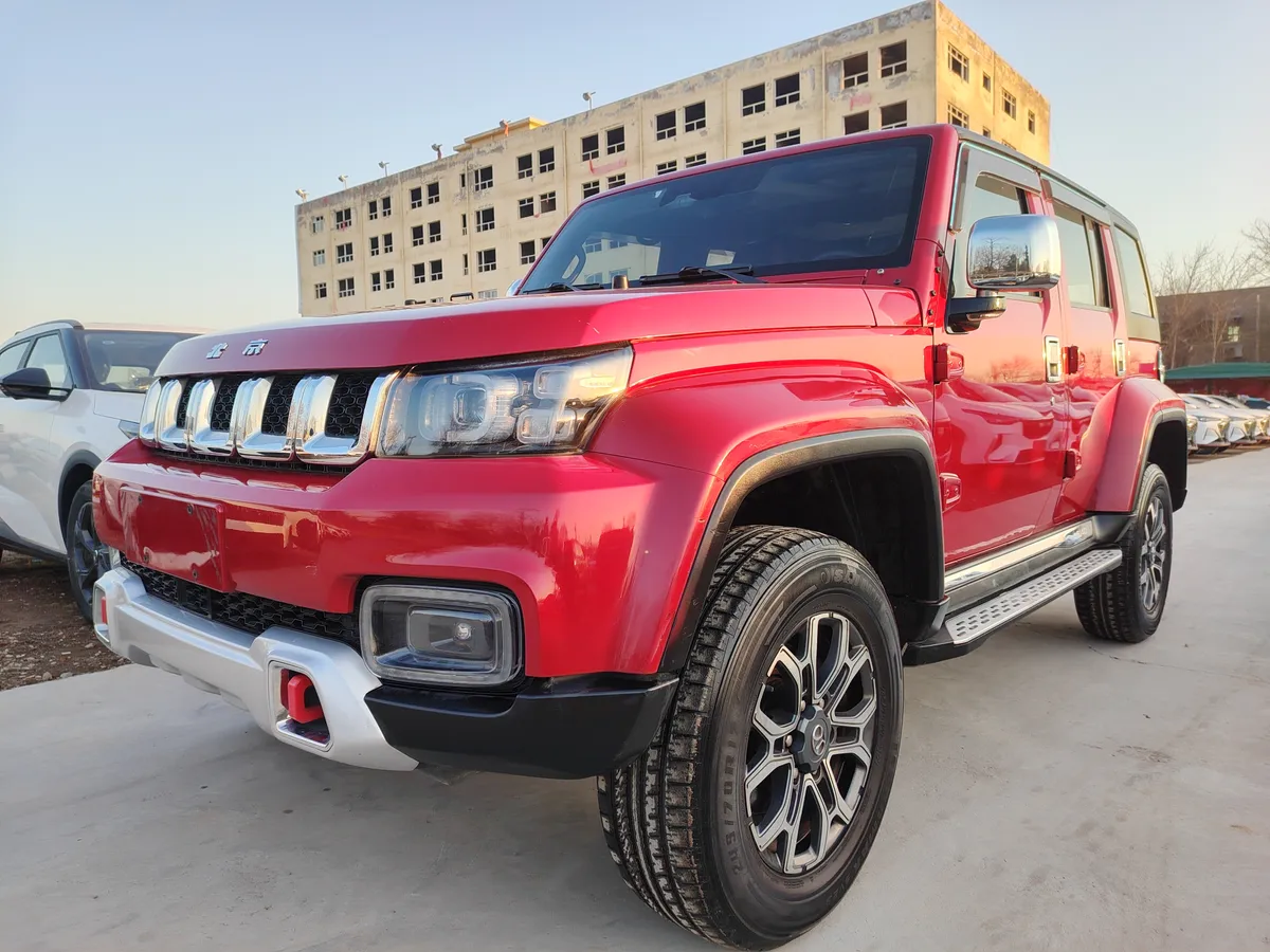 BAIC BJ40 2019 PLUS 2.3T VI