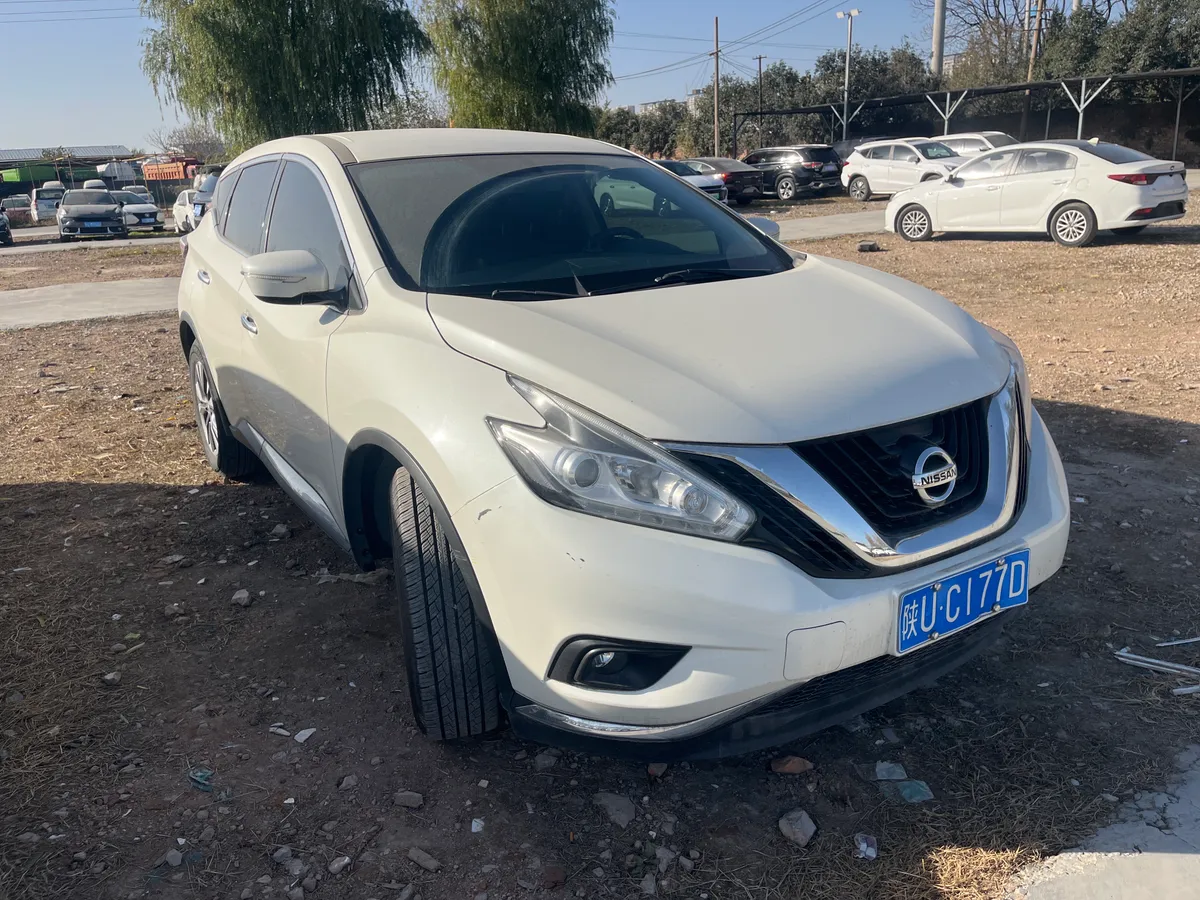Nissan 2021 2.5L XE