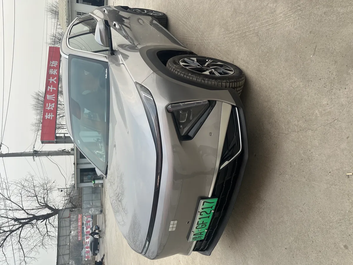 Geely L7 2025 EM-i 115km