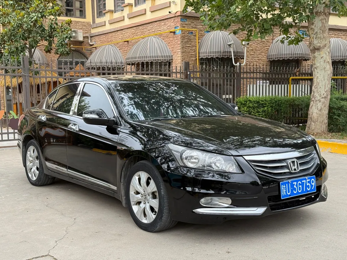 Honda 2011 2.4L EXL Navi