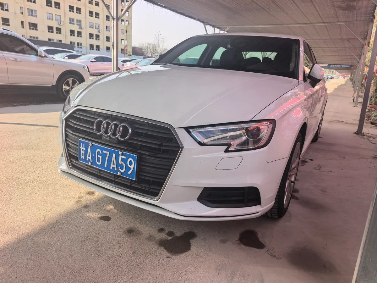 Audi A3 2018 30 Limousine 35 TFSI
