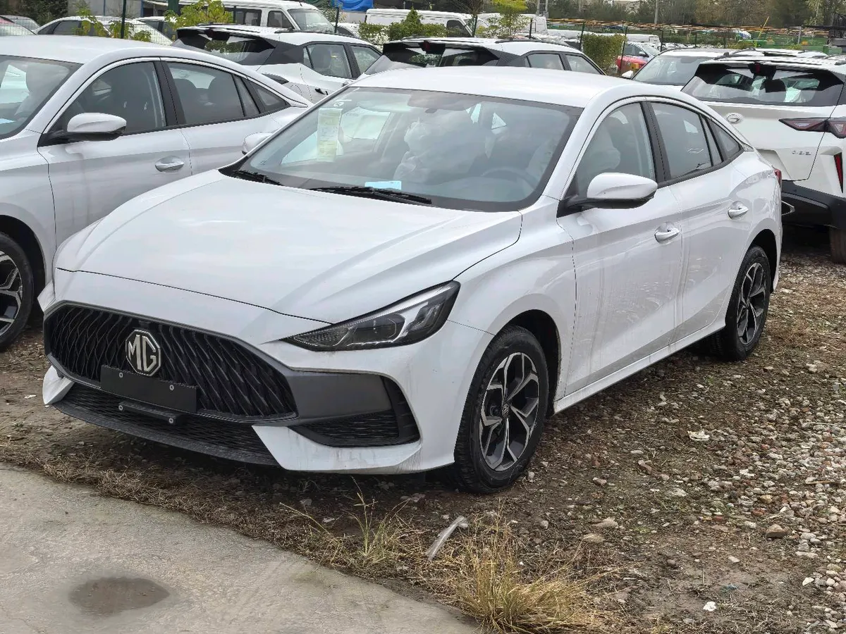 MG MG 5 2023 180DVVT