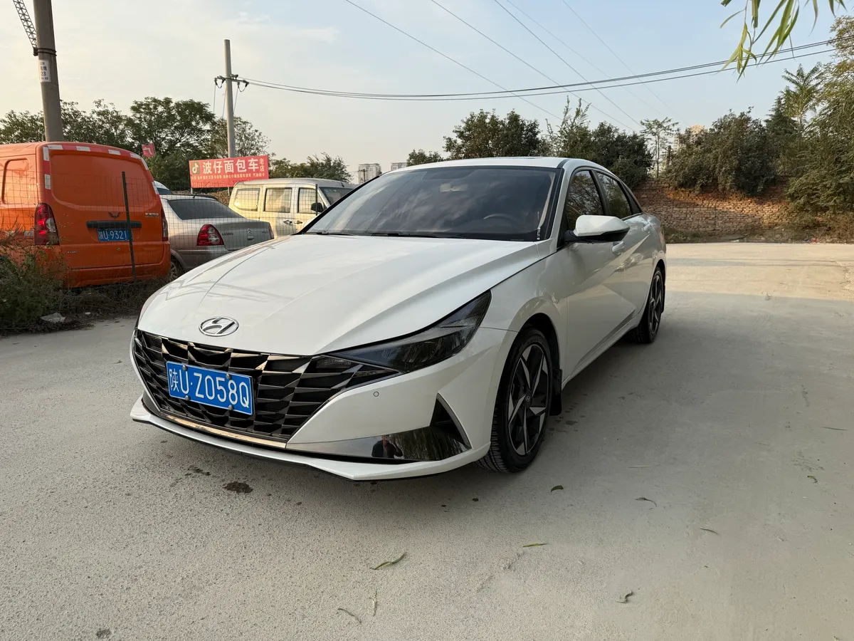Hyundai 2022 1.5L CVT GLX
