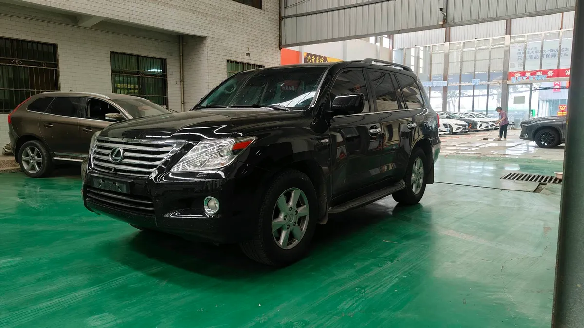 Lexus LX 2009 570