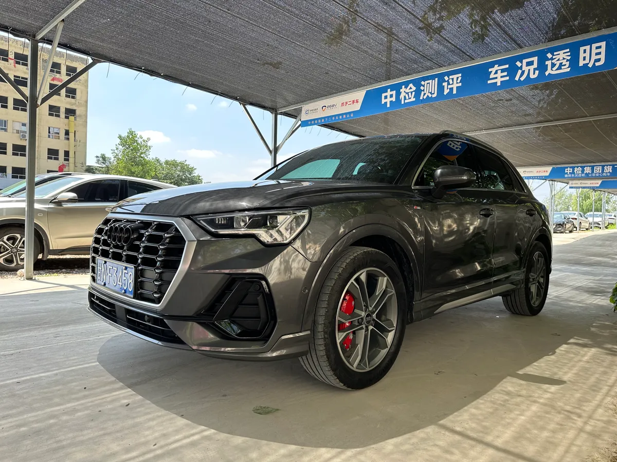 Audi Q3 2021 40 TFSI