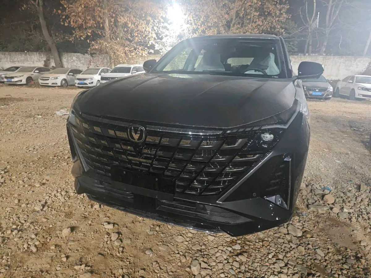Changan UNI-Z 2024 iDD 125km