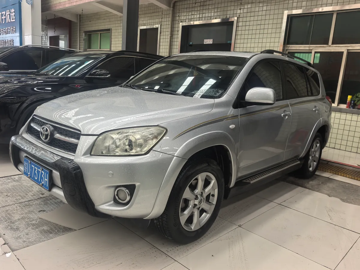 Toyota RAV4 2009 2.4L