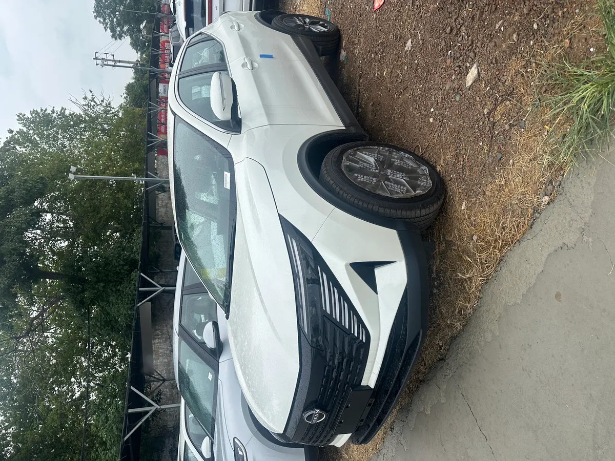 Nissan 2025 2.0L CVT XV