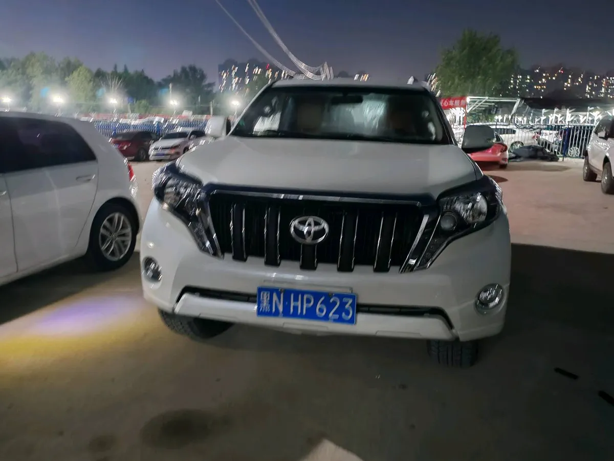 Toyota ( ) 2010 2.7L