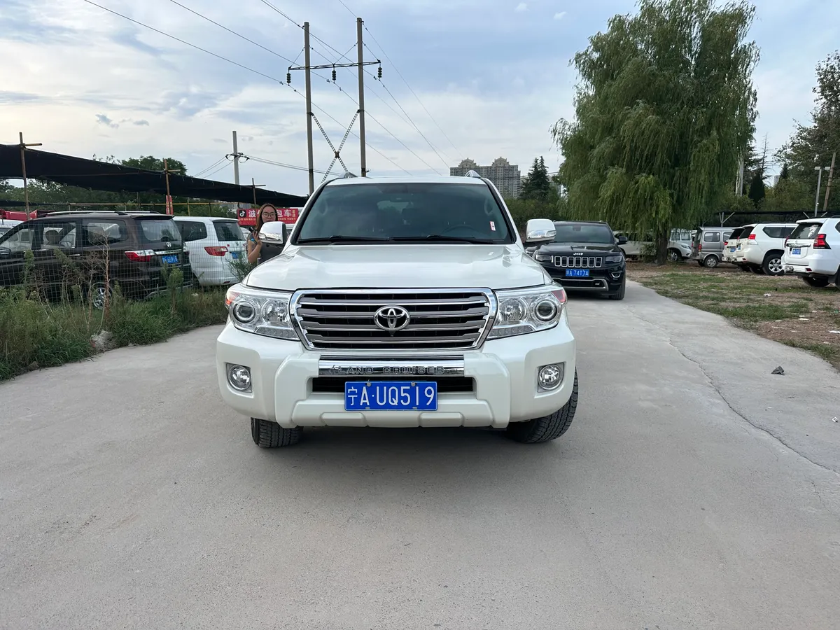 Toyota ( ) 2015 4.0L V6