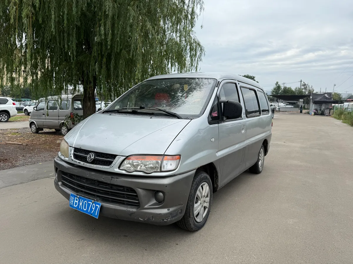 Dongfeng 2015 M3 1.6L 7