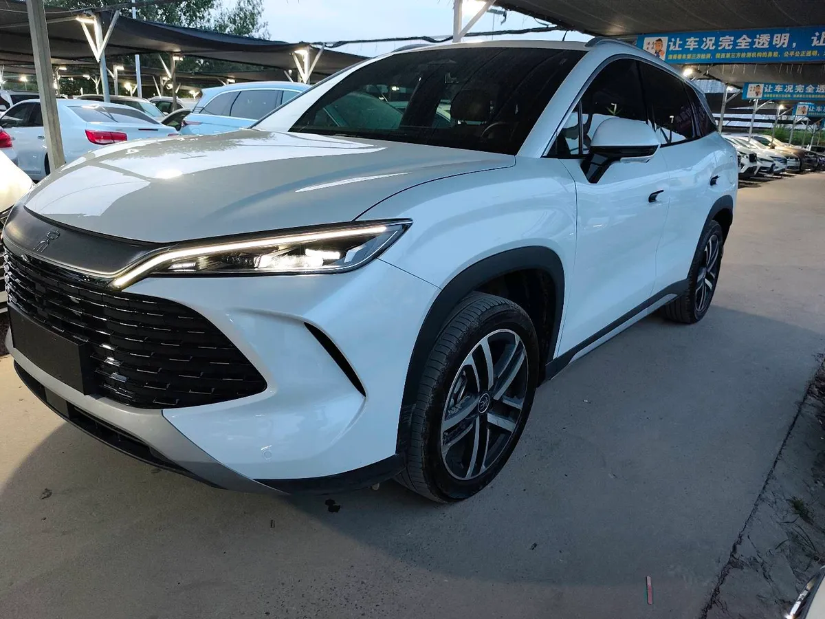 BYD L DM-i 2024 112km