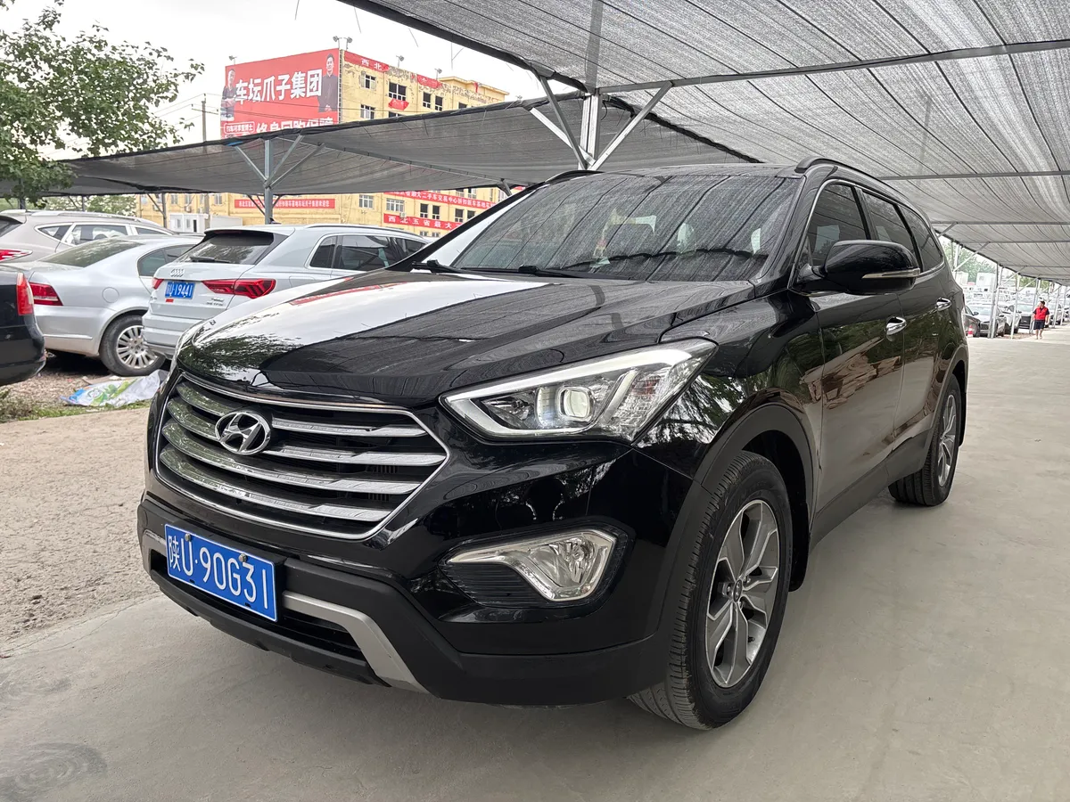 Hyundai 2013 2.2T 7