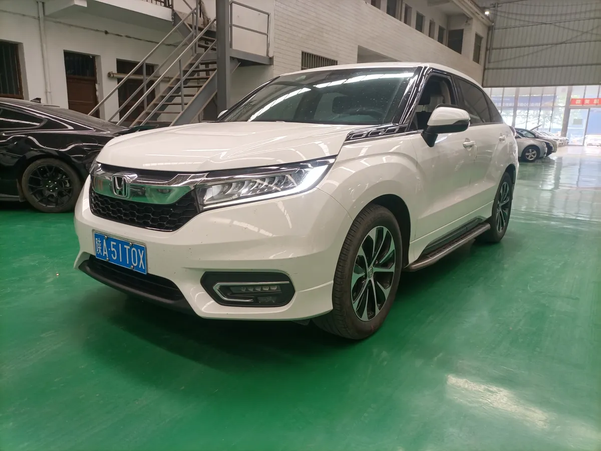 Honda 2019 240TURBO ·