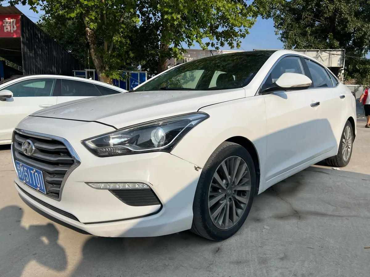 Hyundai 2019 1.8L DLX VI