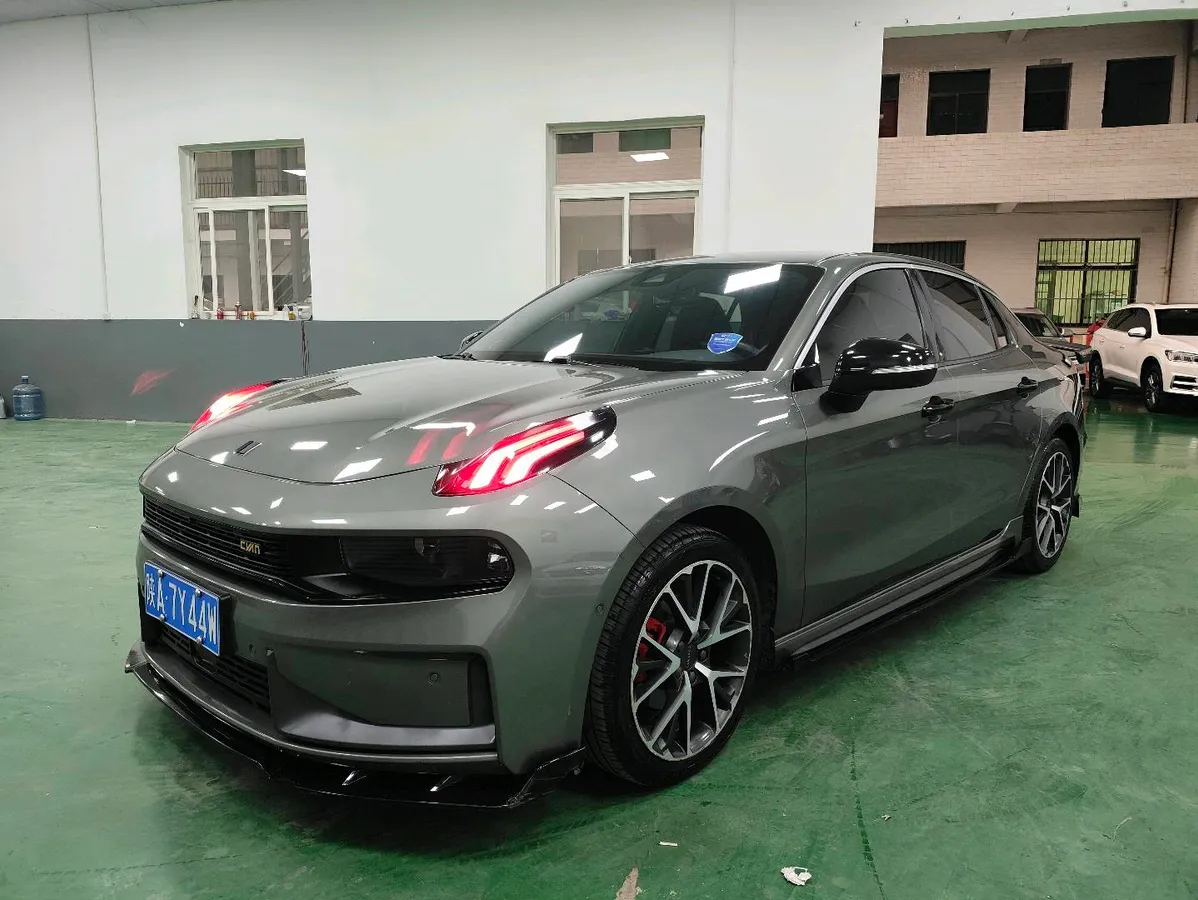 Lynk & Co 03 2021 2.0TD