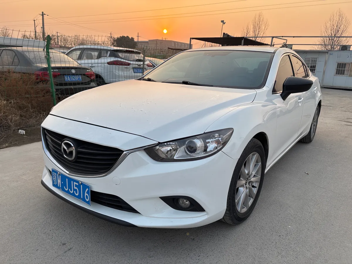 Mazda 2015 2.0L