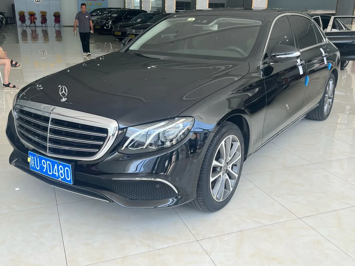Mercedes-Benz E 2016 E 300 L