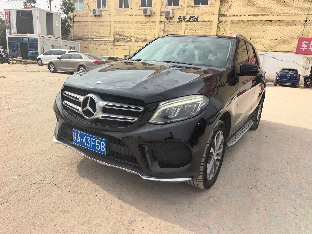 Mercedes-Benz GLE 2016