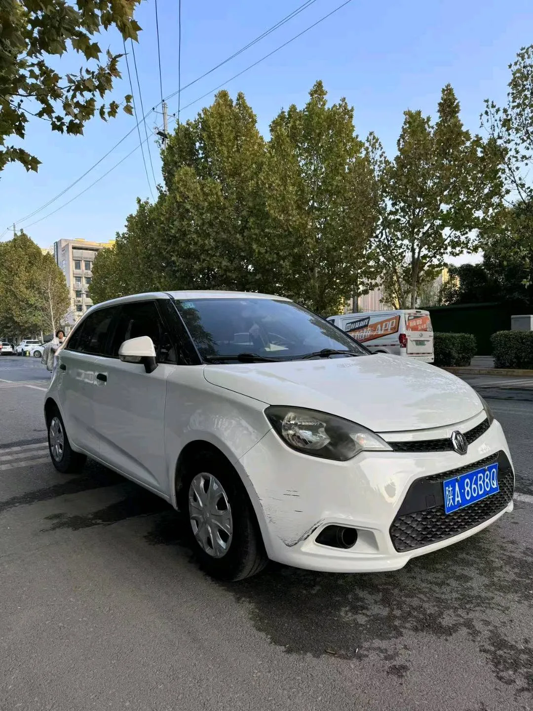 MG 3 2013