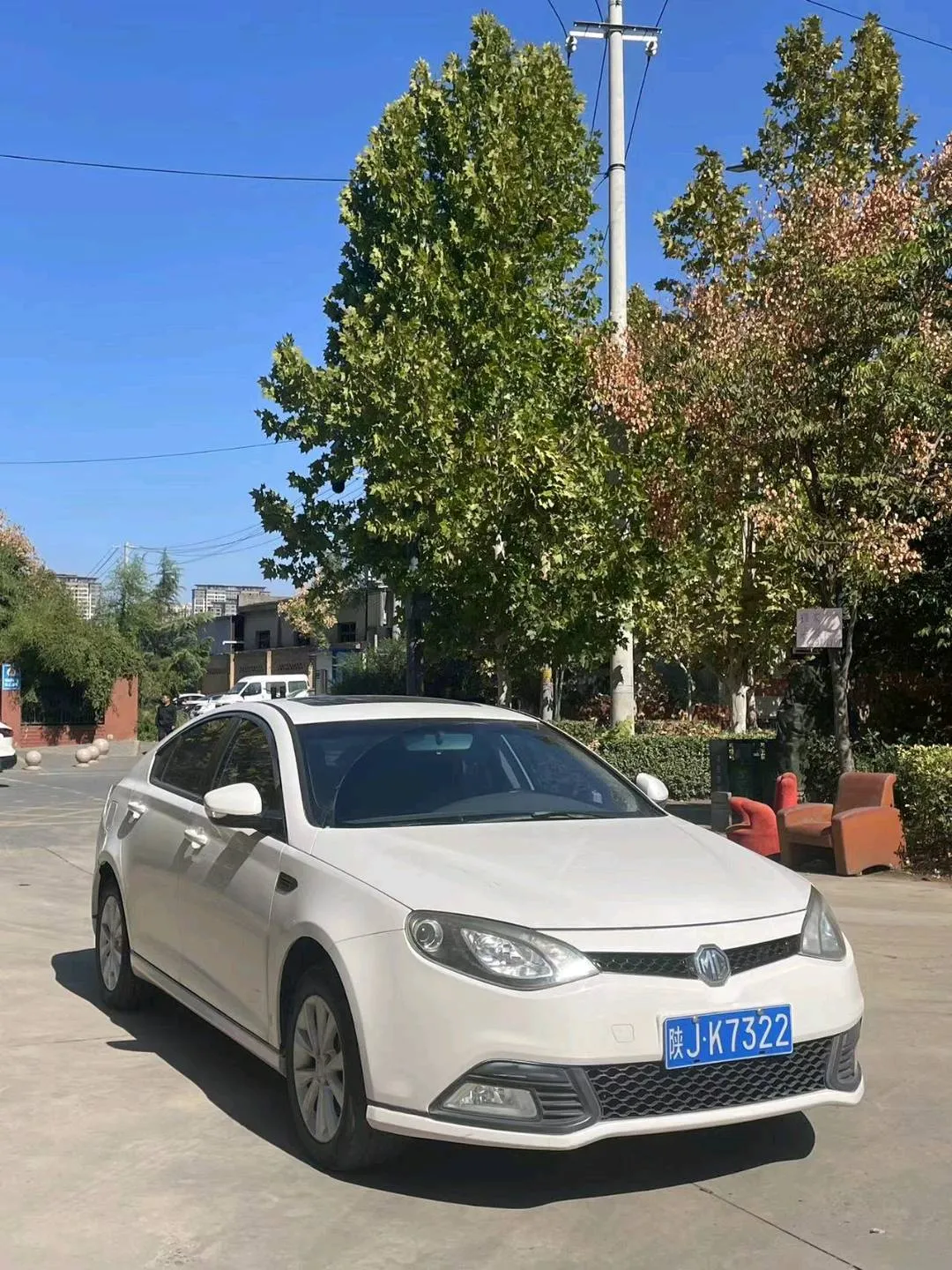 MG 6 2012