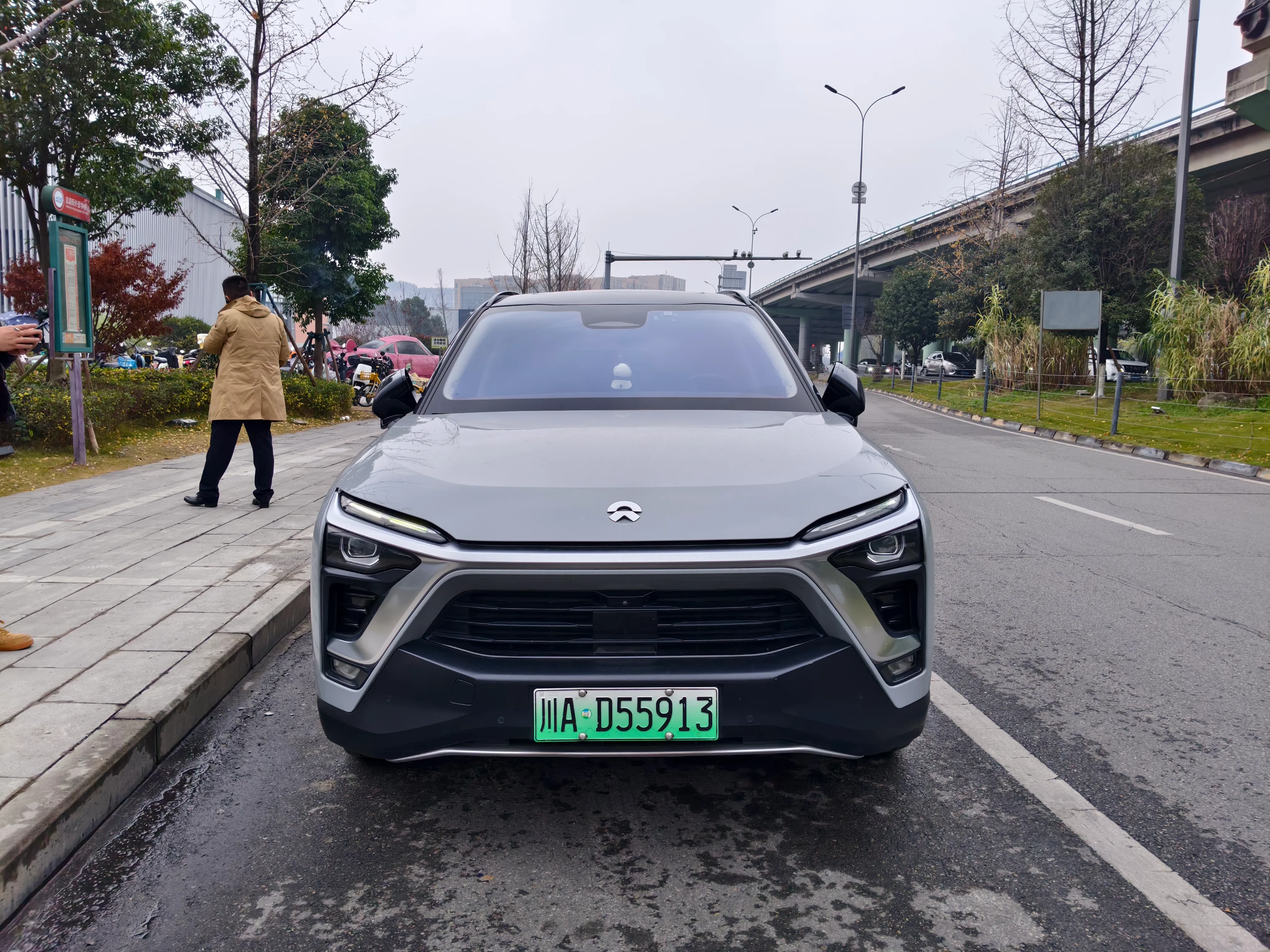 NIO ES8 2018 355KM