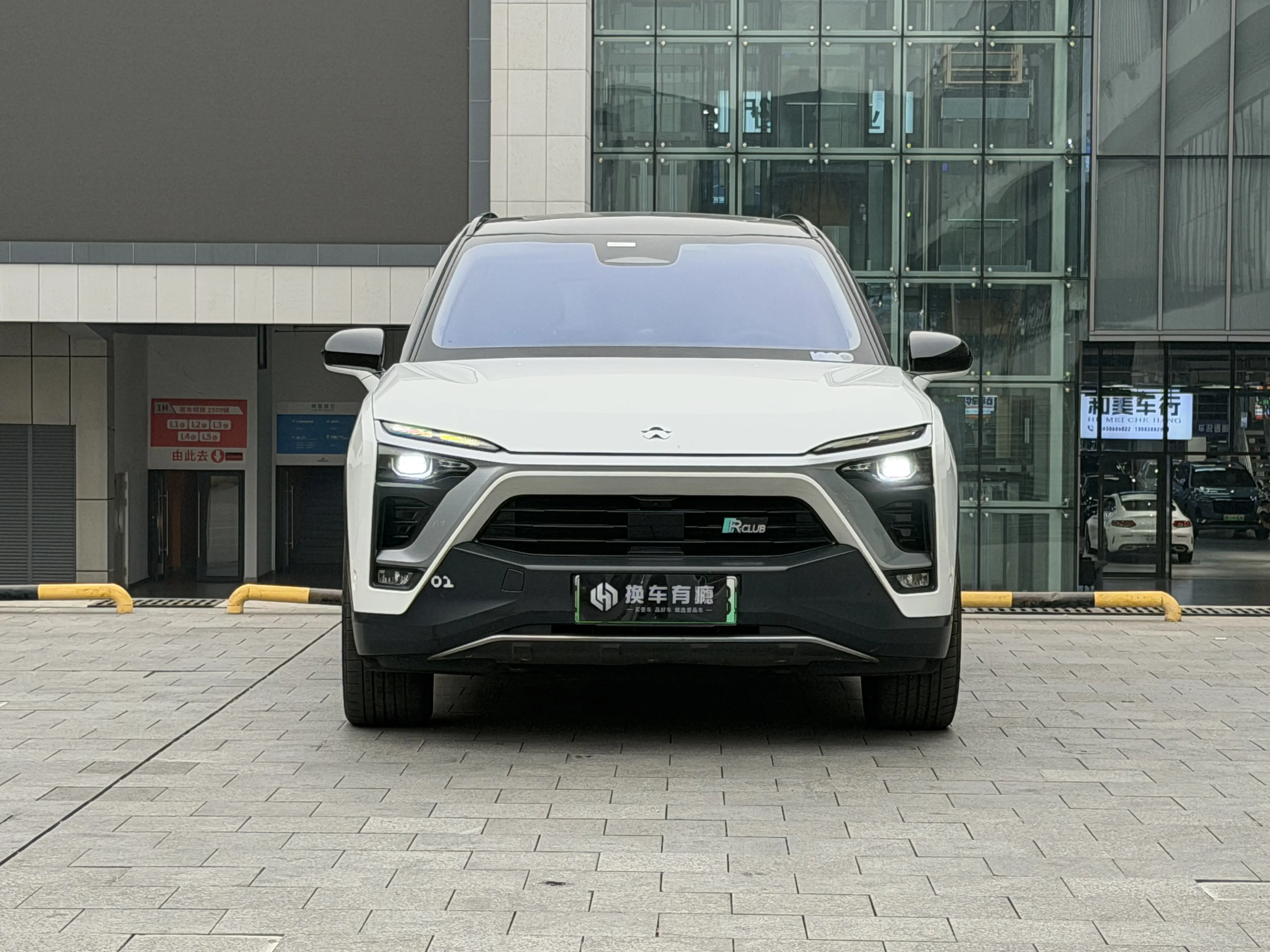 NIO ES8 2018 425KM