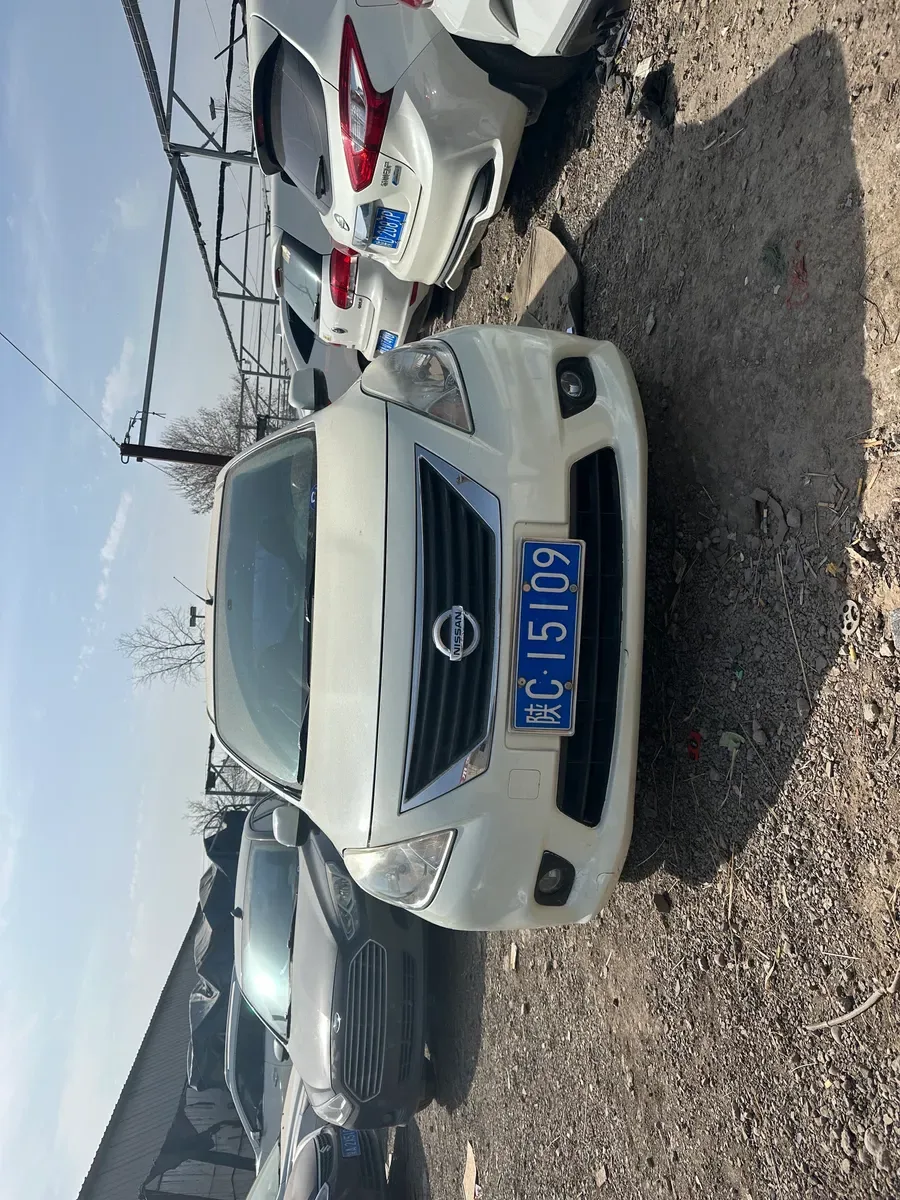 Nissan 2011 1.5XL CVT