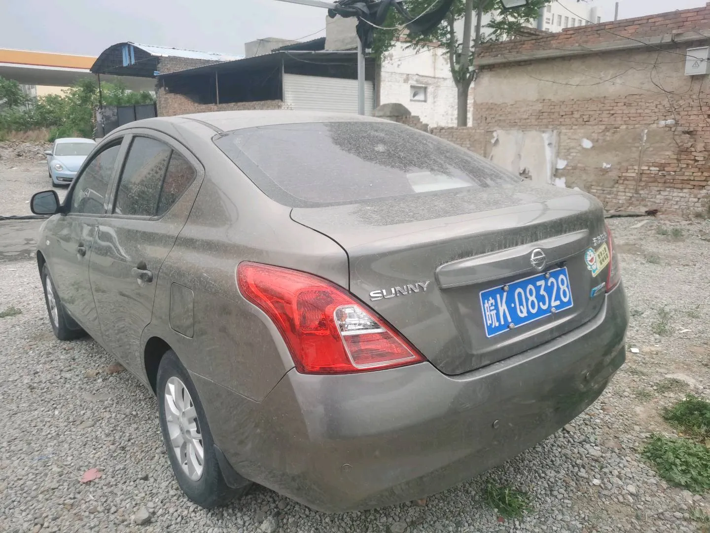 Nissan Sunny 2015