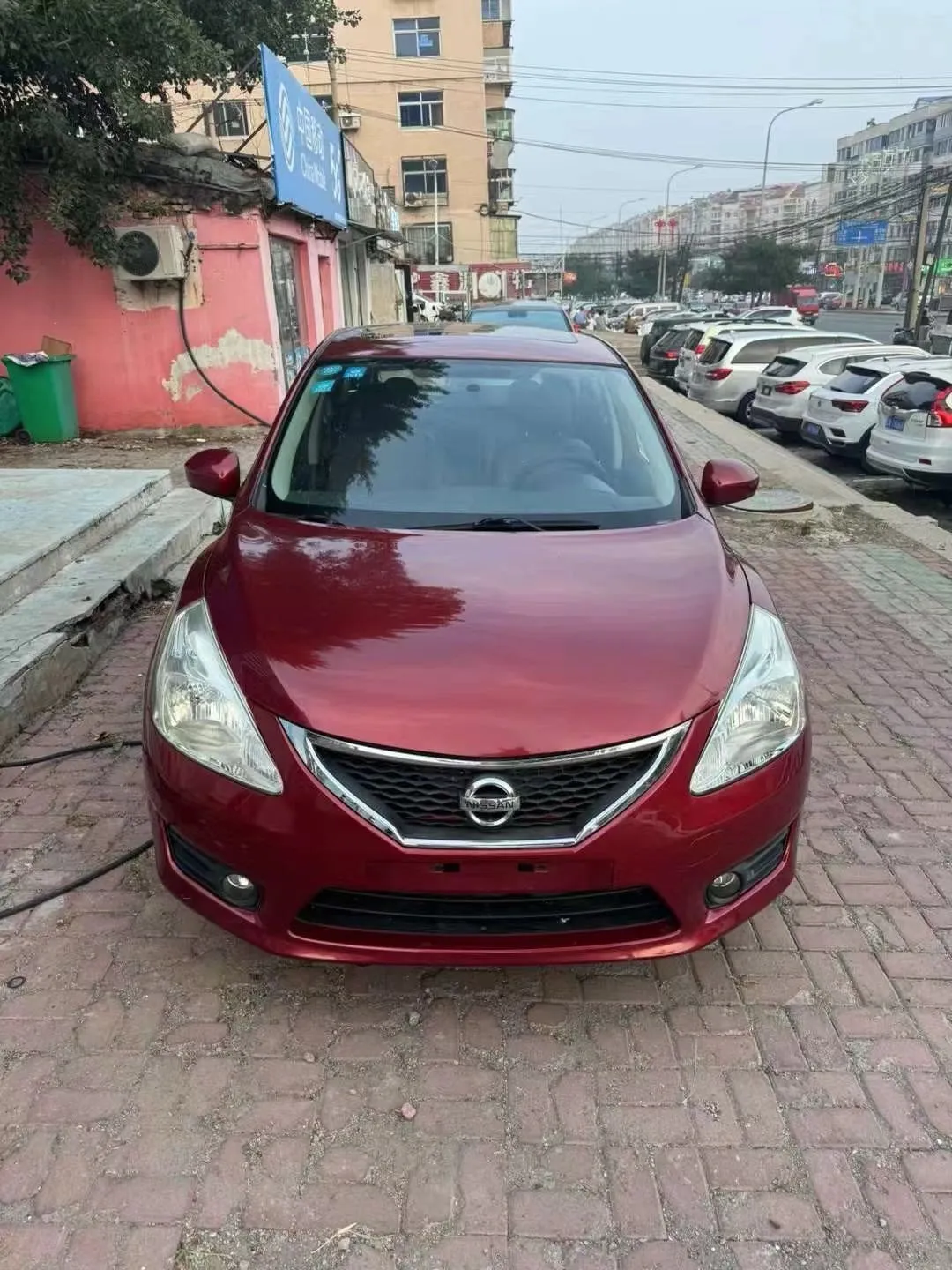 Nissan Tiida 2014