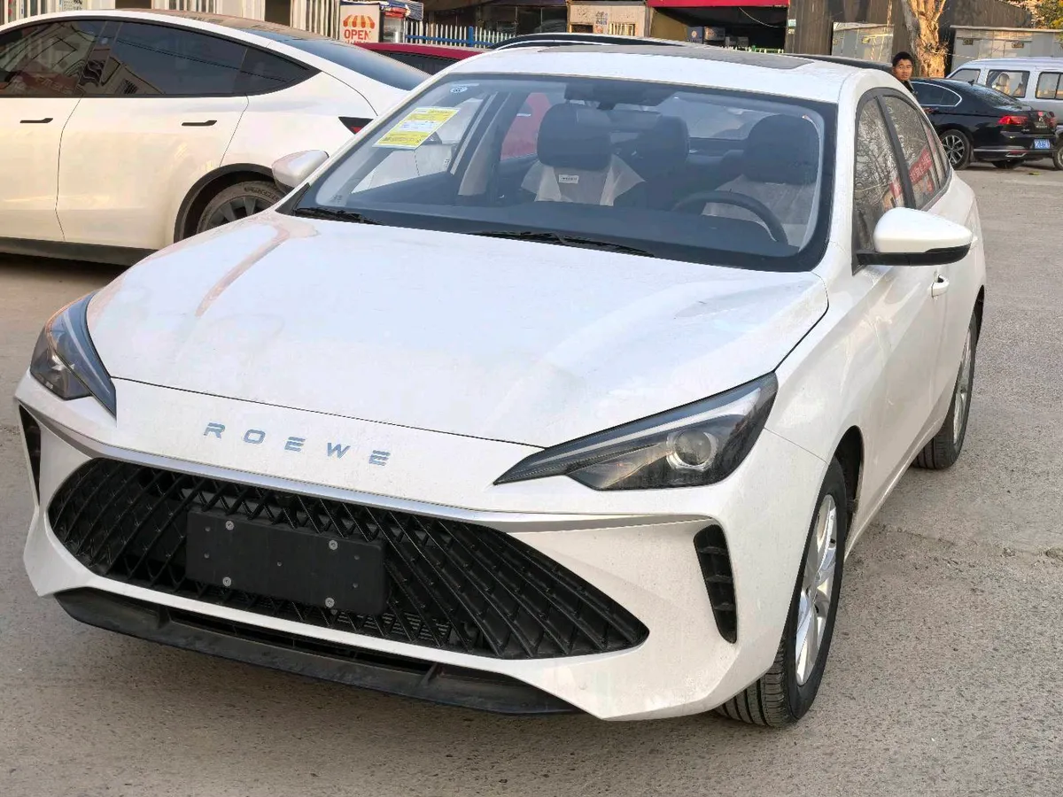 Roewe i5 2023 1.5L