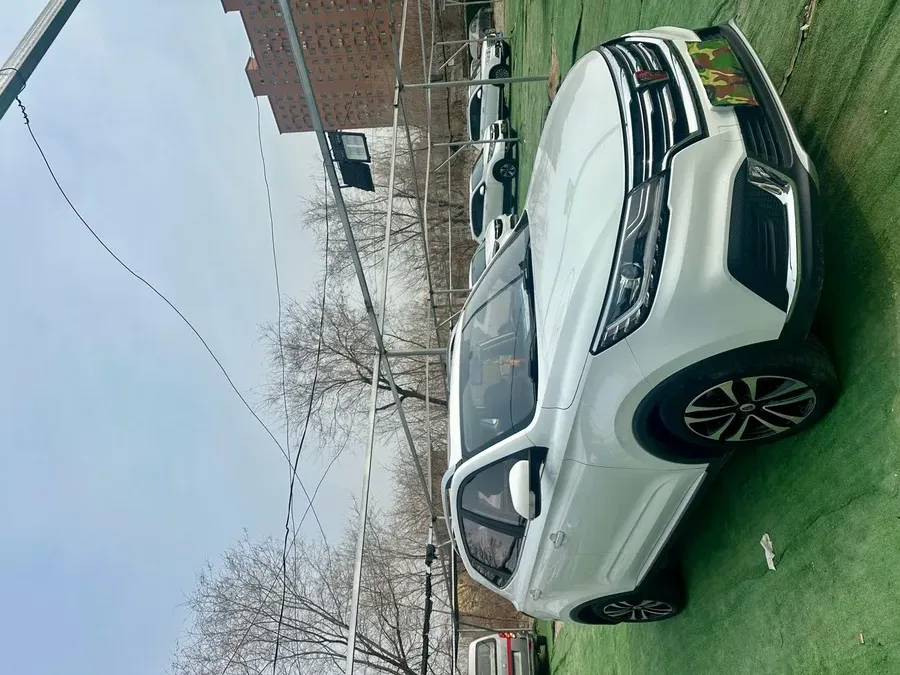 Roewe RX3 2018 18T