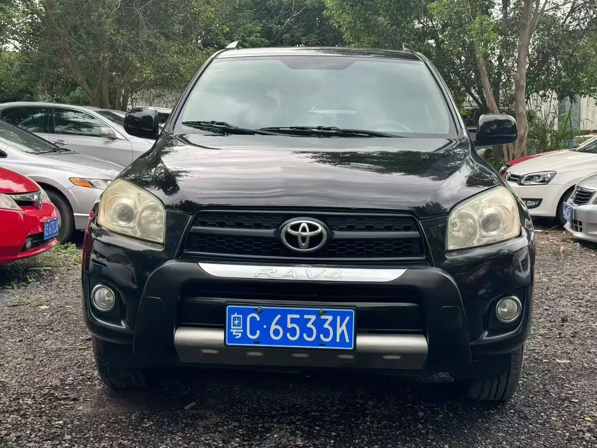 Toyota RAV4 2013 2.0L