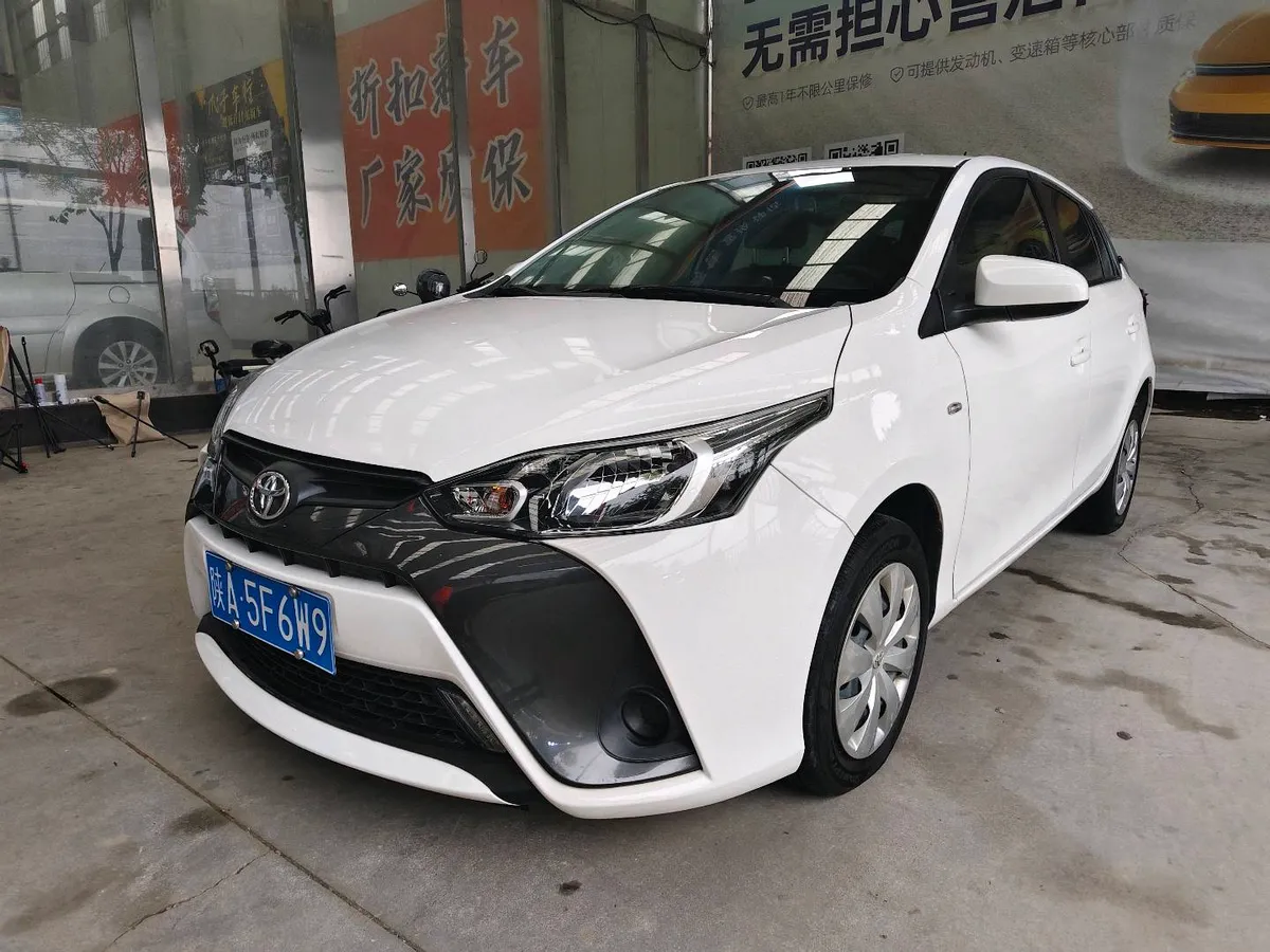 Toyota YARiS L 2016