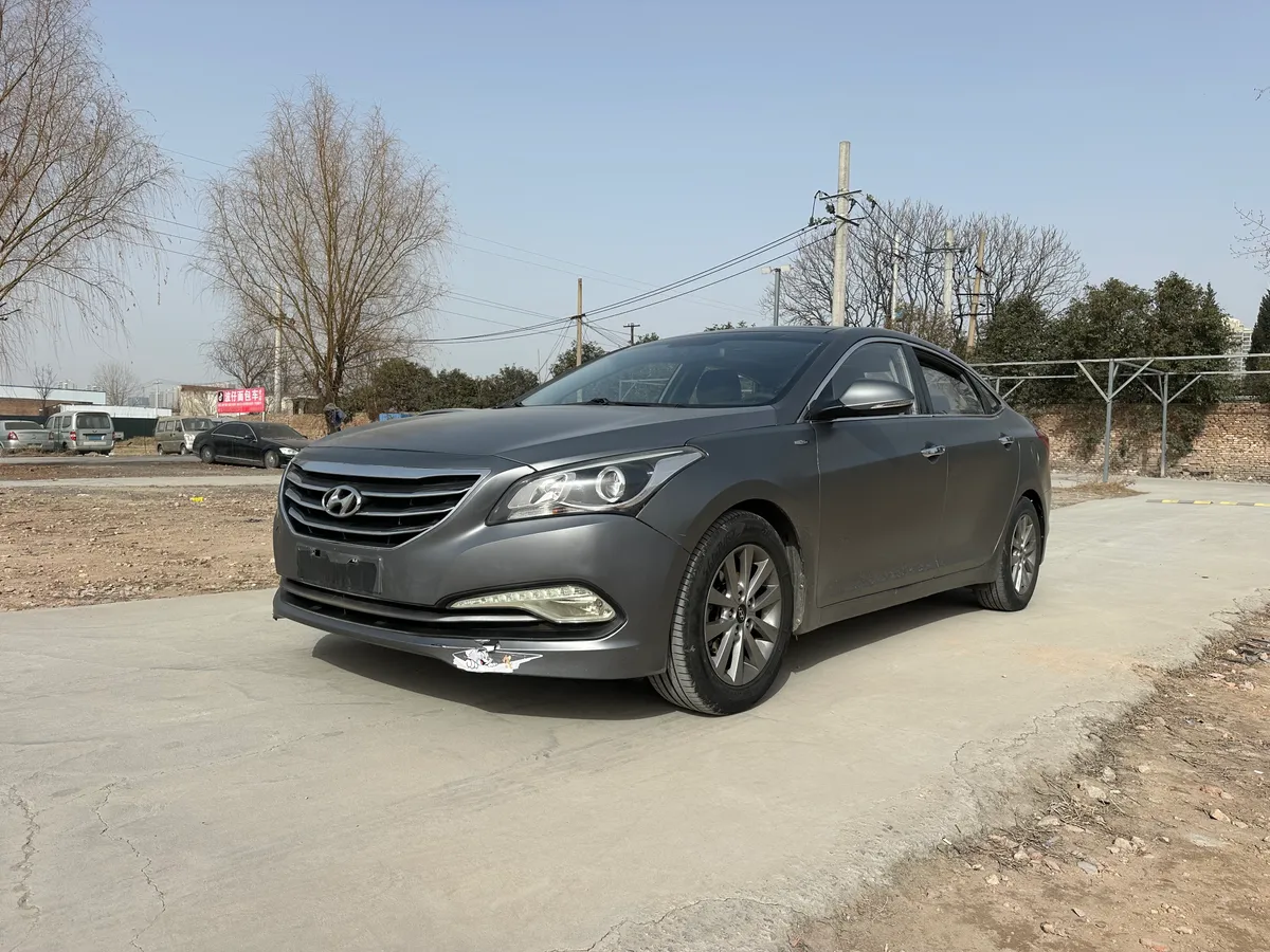Hyundai Mistra 2014