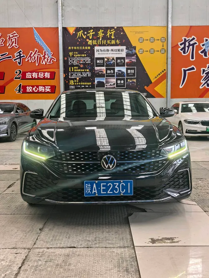 Volkswagen Passat 2022