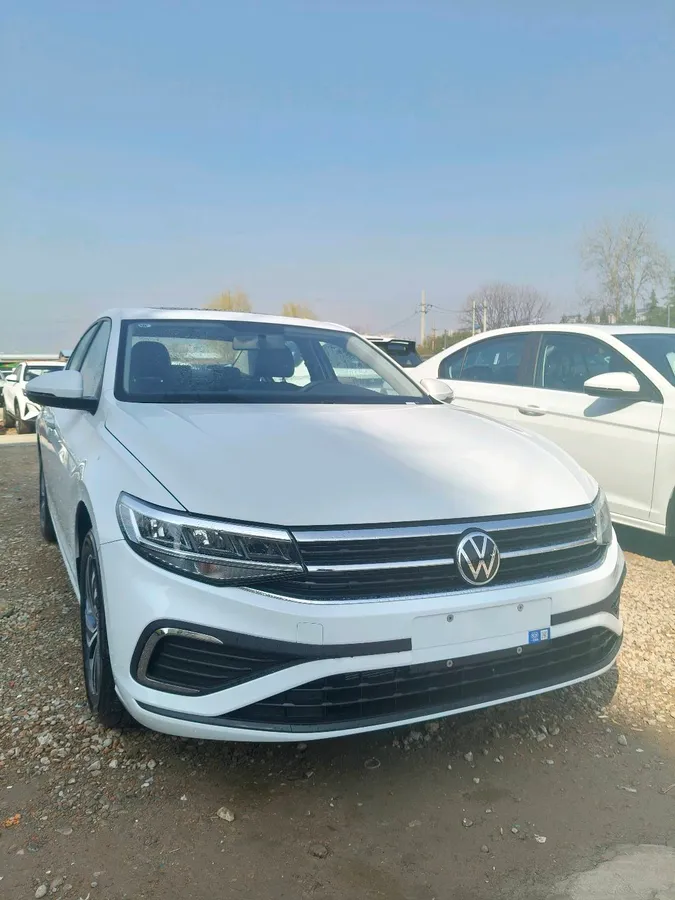 Volkswagen Bora 2025