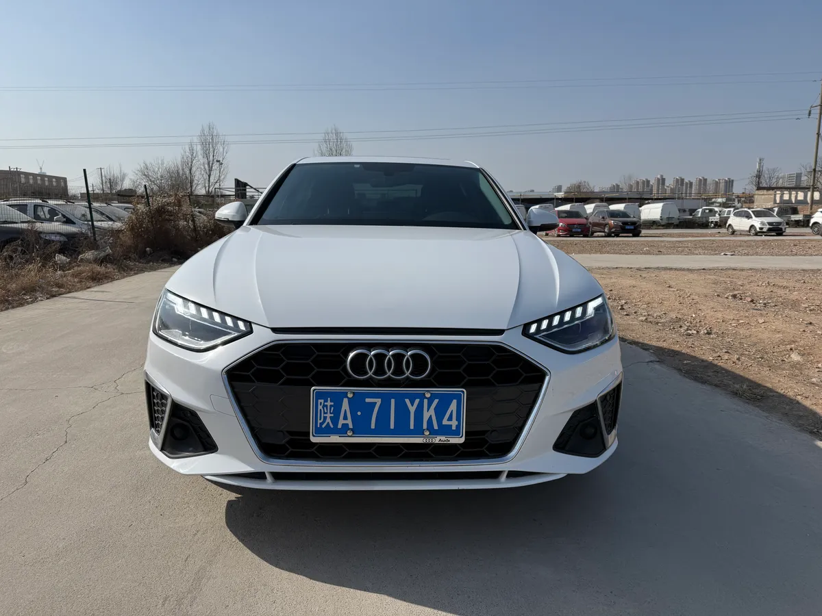 Audi A4L 2020