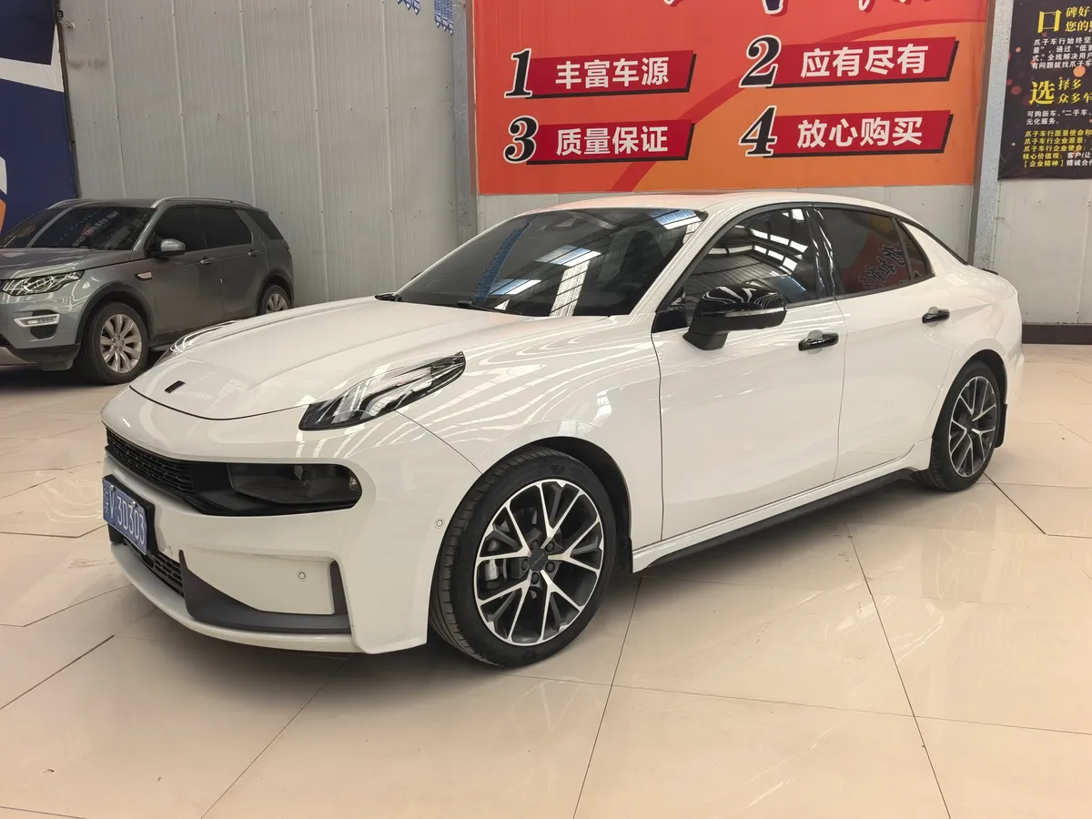 Lynk & Co 03 2022
