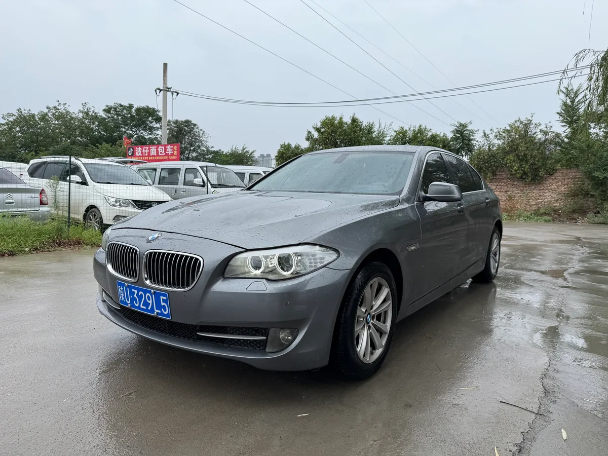 BMW 5 2011