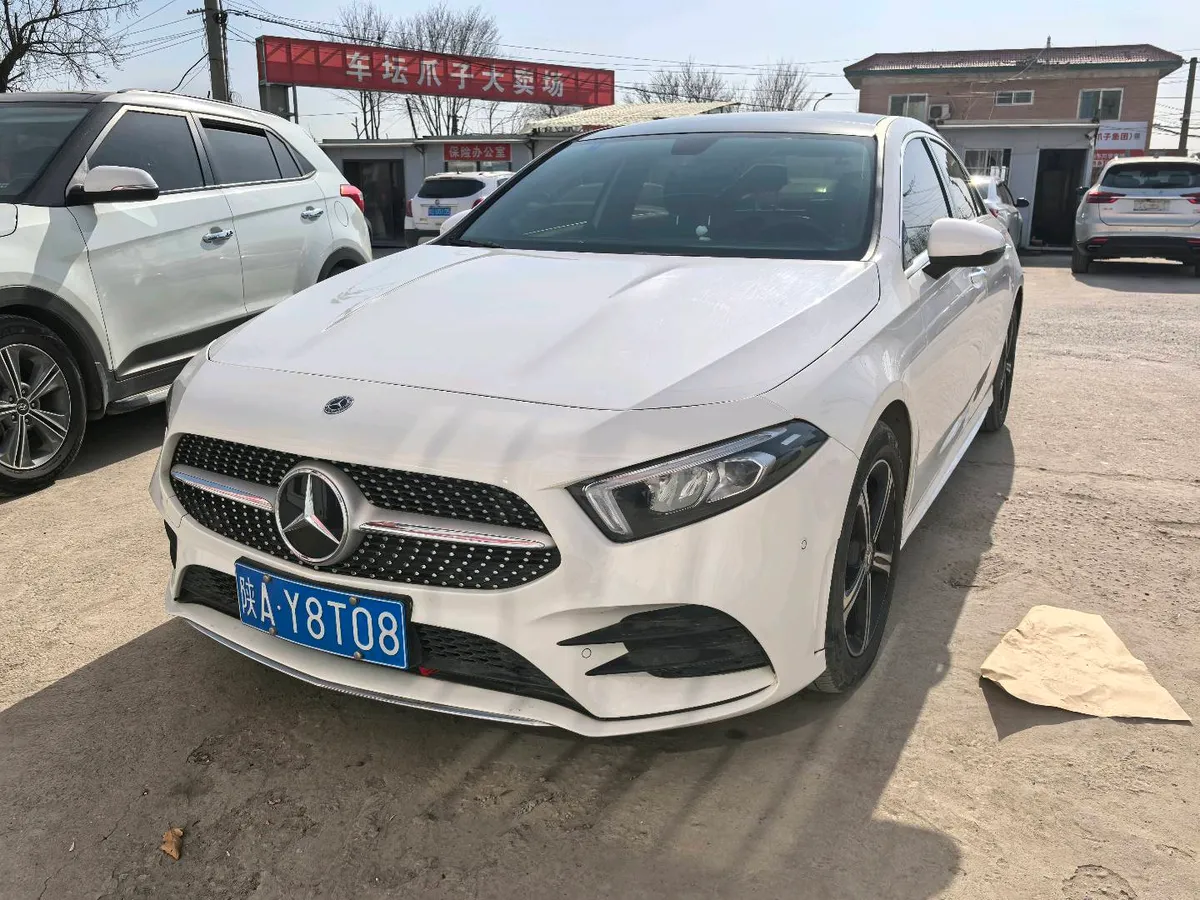 Mercedes-Benz A 2022