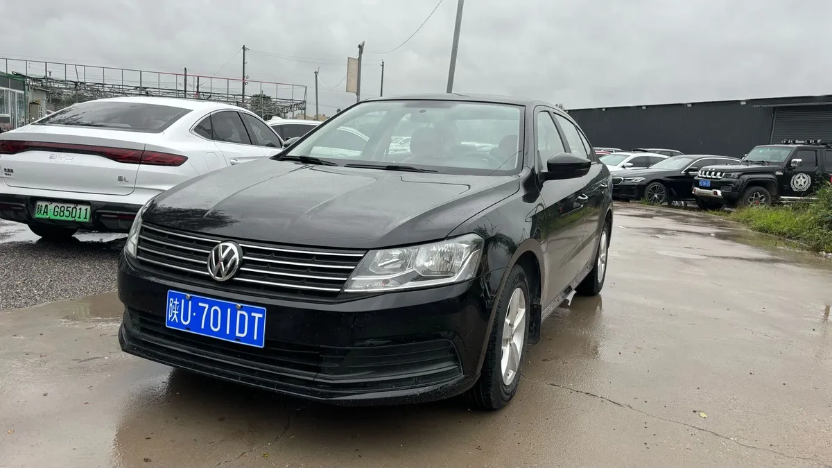 Volkswagen Lavida 2015