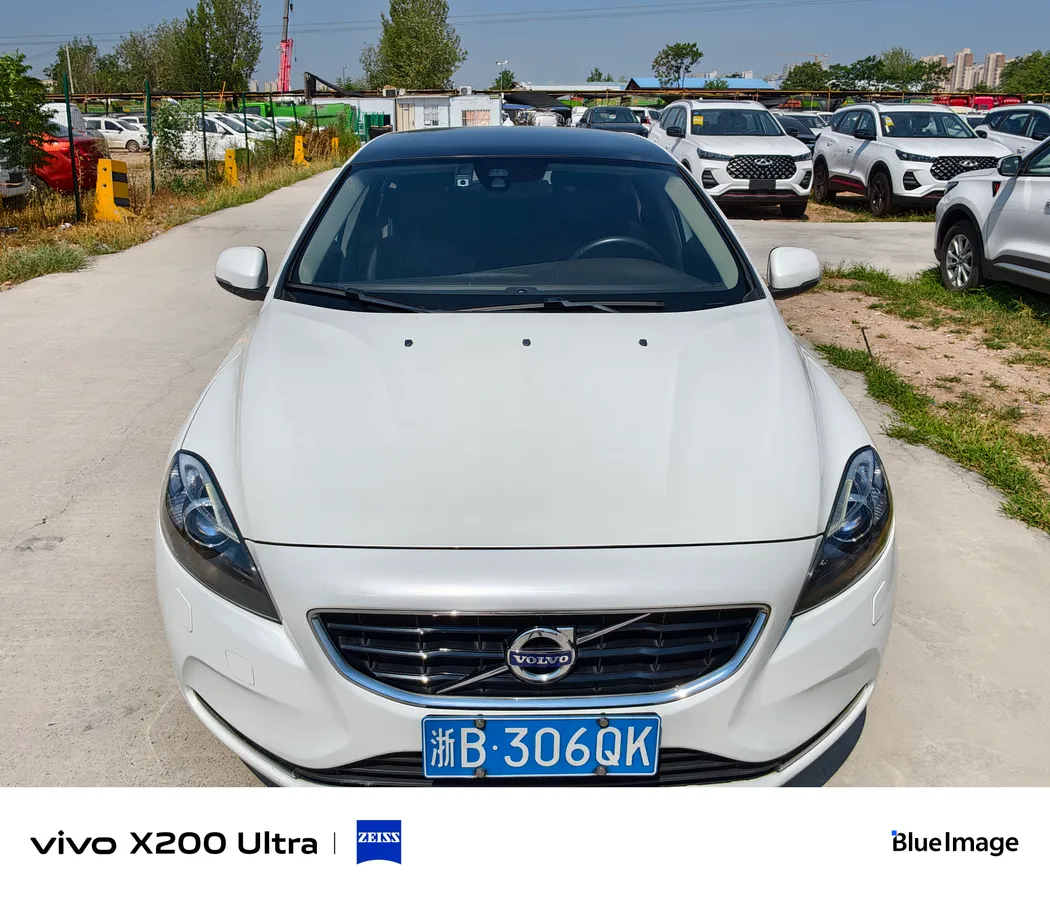 Volvo V40 2016