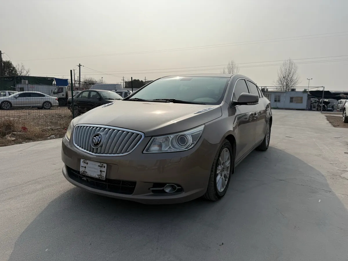Buick LaCrosse 2011