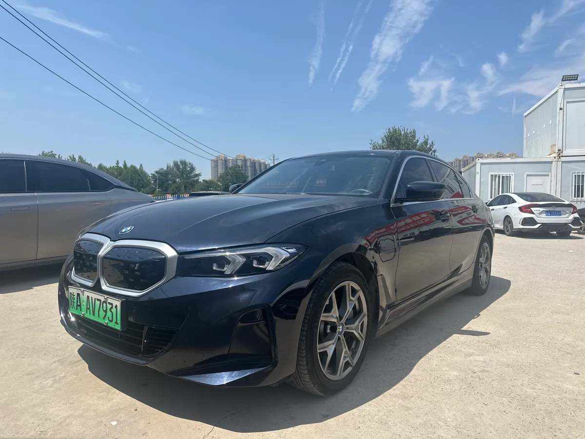 BMW i3 2024 eDrive 35 L