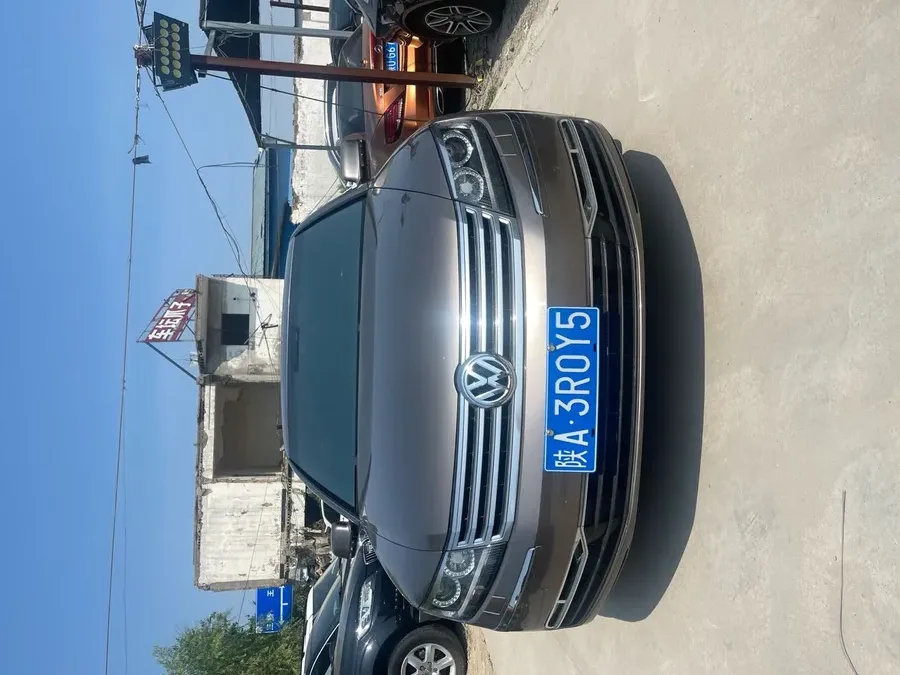 Volkswagen 2012 3.0L