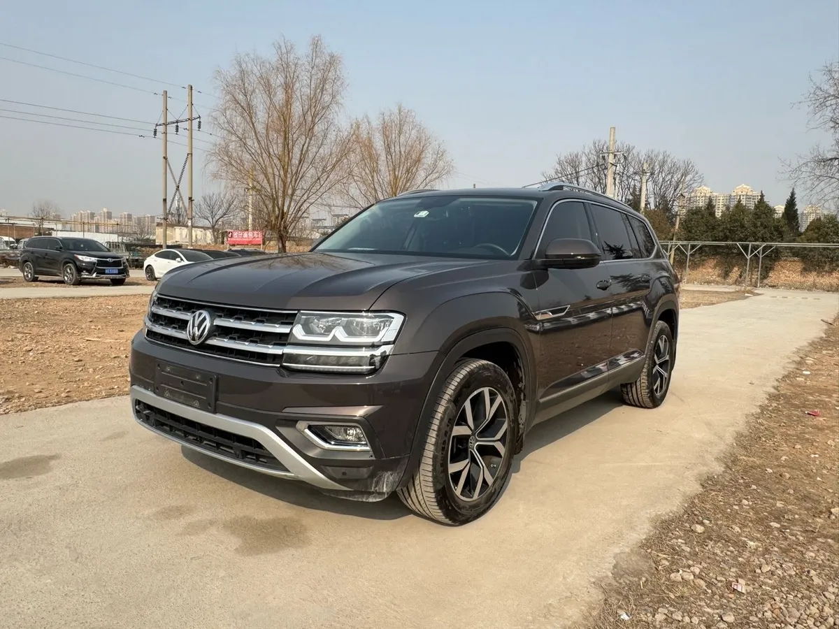 Volkswagen 2017 330TSI